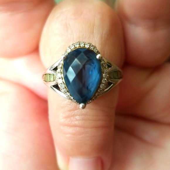 London Blue Topaz, Peridots, Diamond Ring!! - Picture 5 of 5